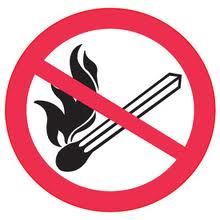 dilarang menyalakan korek api